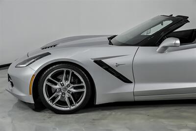 2016 Chevrolet Corvette Stingray Z51   - Photo 7 - Joliet, IL 60435