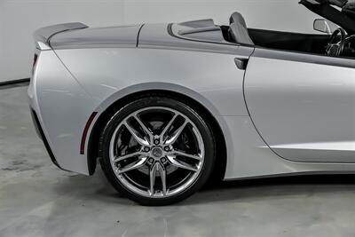 2016 Chevrolet Corvette Stingray Z51   - Photo 13 - Joliet, IL 60435
