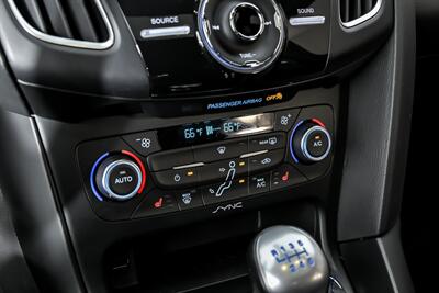 2016 Ford Focus RS   - Photo 34 - Joliet, IL 60435
