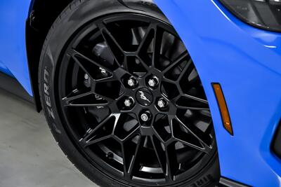 2024 Ford Mustang GT Premium   - Photo 4 - Joliet, IL 60435