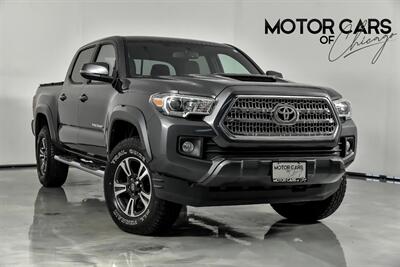 2017 Toyota Tacoma TRD Sport   - Photo 1 - Joliet, IL 60435