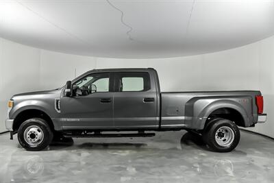 2022 Ford F-350 Super Duty XL   - Photo 8 - Joliet, IL 60435