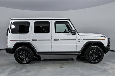 2023 Mercedes-Benz G 550-MASSIVE $165K MSRP-EXCLUSIVE INTERIOR   - Photo 14 - Joliet, IL 60435
