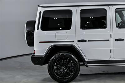 2023 Mercedes-Benz G 550-MASSIVE $165K MSRP-EXCLUSIVE INTERIOR   - Photo 13 - Joliet, IL 60435