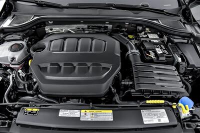 2024 Volkswagen Golf GTI 380 Autobahn   - Photo 17 - Joliet, IL 60435