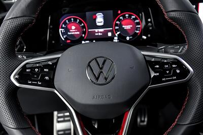 2024 Volkswagen Golf GTI 380 Autobahn   - Photo 27 - Joliet, IL 60435