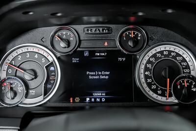 2017 RAM 3500 Laramie   - Photo 26 - Joliet, IL 60435