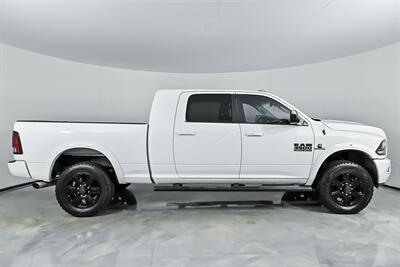 2017 RAM 3500 Laramie   - Photo 13 - Joliet, IL 60435