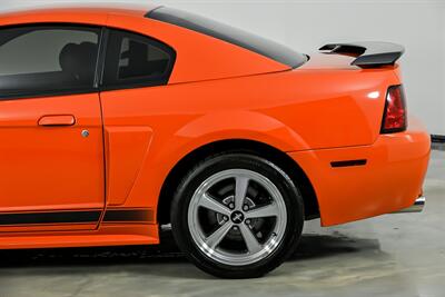 2004 Ford Mustang Mach 1 Premium - Photo 9 - Joliet, IL 60435