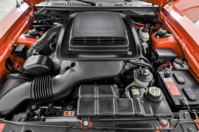 2004 Ford Mustang Mach 1 Premium - Photo 16 - Joliet, IL 60435