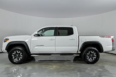 2021 Toyota Tacoma TRD Off-Road   - Photo 8 - Joliet, IL 60435