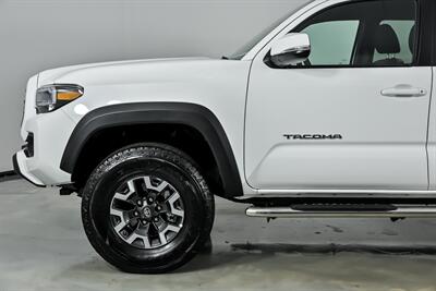 2021 Toyota Tacoma TRD Off-Road   - Photo 7 - Joliet, IL 60435
