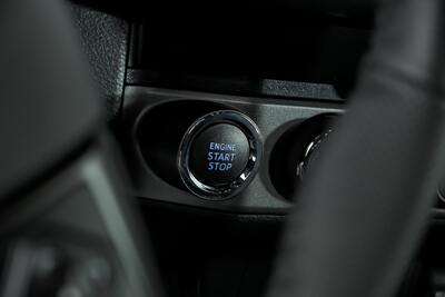 2021 Toyota Tacoma TRD Off-Road   - Photo 29 - Joliet, IL 60435