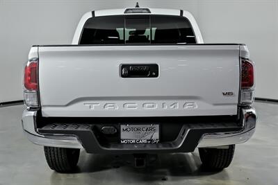 2021 Toyota Tacoma TRD Off-Road   - Photo 11 - Joliet, IL 60435