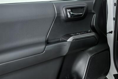 2021 Toyota Tacoma TRD Off-Road   - Photo 18 - Joliet, IL 60435