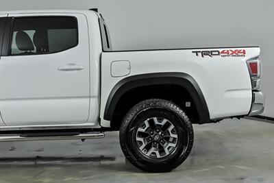 2021 Toyota Tacoma TRD Off-Road   - Photo 9 - Joliet, IL 60435