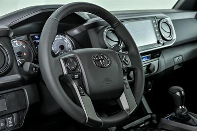 2021 Toyota Tacoma TRD Off-Road   - Photo 23 - Joliet, IL 60435