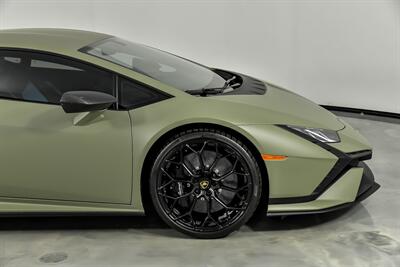 2023 Lamborghini Huracan Tecnica-FRESH MATTE WRAP   - Photo 15 - Joliet, IL 60435