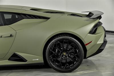 2023 Lamborghini Huracan Tecnica-FRESH MATTE WRAP   - Photo 9 - Joliet, IL 60435