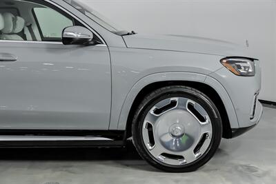 2025 Mercedes-Benz GLS Mercedes-Maybach GLS 600 4MATIC-HUGE $210K MSRP - Photo 15 - Joliet, IL 60435