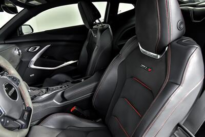 2020 Chevrolet Camaro ZL1   - Photo 23 - Joliet, IL 60435