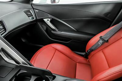 2014 Chevrolet Corvette Stingray   - Photo 40 - Joliet, IL 60435