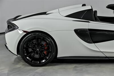 2020 McLaren 570S Spider   - Photo 13 - Joliet, IL 60435