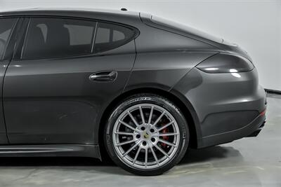 2015 Porsche Panamera GTS   - Photo 9 - Joliet, IL 60435