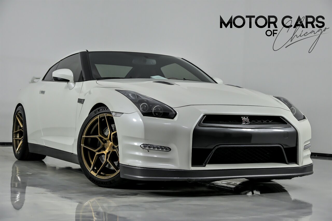 2014 Nissan GT-R Premium-$25K MODS   - Photo 1 - Joliet, IL 60435