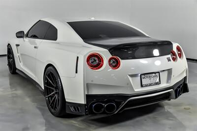 2020 Nissan GT-R Premium   - Photo 8 - Joliet, IL 60435