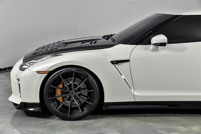 2020 Nissan GT-R Premium   - Photo 5 - Joliet, IL 60435