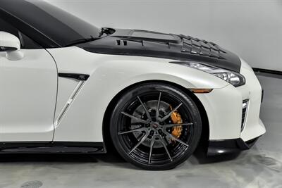 2020 Nissan GT-R Premium   - Photo 13 - Joliet, IL 60435