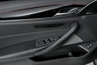 2022 BMW M5 COMPETITION   - Photo 18 - Joliet, IL 60435