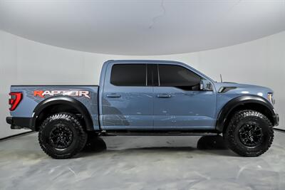 2023 Ford F-150 Raptor   - Photo 14 - Joliet, IL 60435