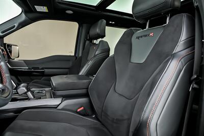 2023 Ford F-150 Raptor   - Photo 23 - Joliet, IL 60435