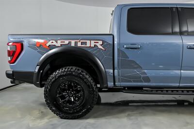 2023 Ford F-150 Raptor   - Photo 13 - Joliet, IL 60435