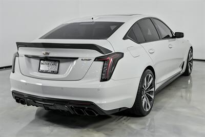 2022 Cadillac CT5-V Blackwing   - Photo 12 - Joliet, IL 60435
