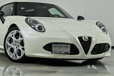 2016 Alfa Romeo 4C   - Photo 3 - Joliet, IL 60435