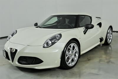 2016 Alfa Romeo 4C   - Photo 5 - Joliet, IL 60435