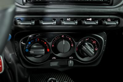 2016 Alfa Romeo 4C   - Photo 28 - Joliet, IL 60435