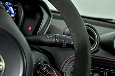 2016 Alfa Romeo 4C   - Photo 25 - Joliet, IL 60435