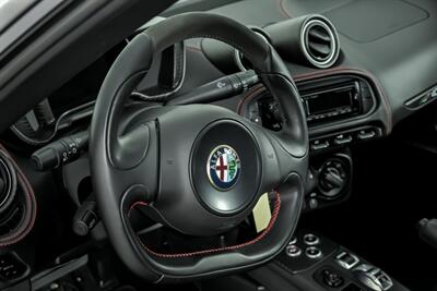 2016 Alfa Romeo 4C   - Photo 19 - Joliet, IL 60435