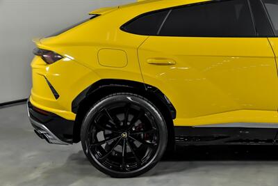 2019 Lamborghini Urus   - Photo 13 - Joliet, IL 60435