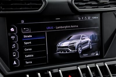 2019 Lamborghini Urus   - Photo 39 - Joliet, IL 60435