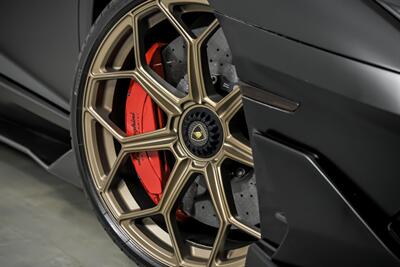 2021 Lamborghini Aventador LP 770-4 SVJ-FACTORY MATTE BLACK! - Photo 4 - Joliet, IL 60435