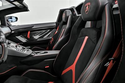 2021 Lamborghini Aventador LP 770-4 SVJ-FACTORY MATTE BLACK! - Photo 29 - Joliet, IL 60435