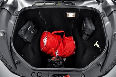 2010 Ferrari 458 Italia -LIKE NEW 458   - Photo 18 - Joliet, IL 60435