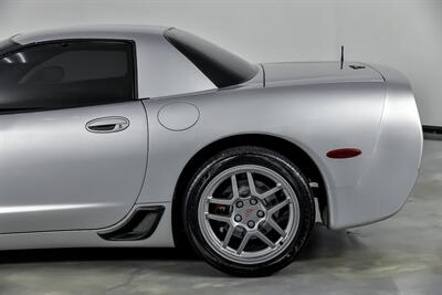 2002 Chevrolet Corvette Z06   - Photo 9 - Joliet, IL 60435