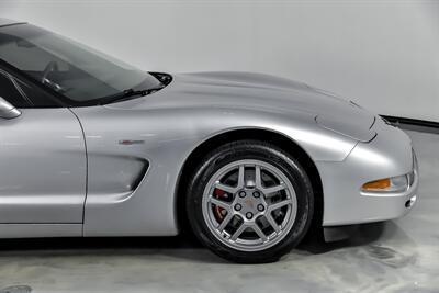 2002 Chevrolet Corvette Z06   - Photo 15 - Joliet, IL 60435