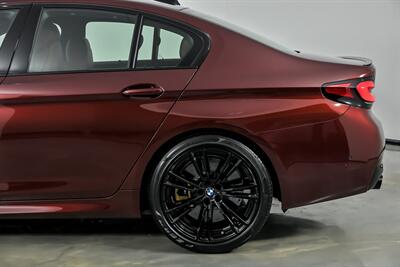 2023 BMW M5 COMPETITION-CARBON CERAMICS!   - Photo 9 - Joliet, IL 60435